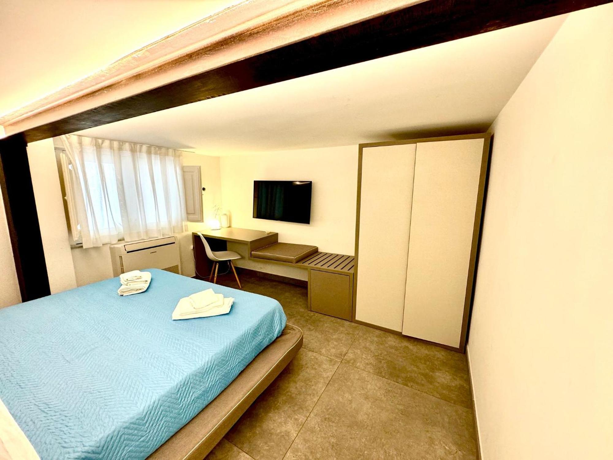 Cortile Nobile Luxury Suites Aeroporto di Catania Fontana Rossa Esterno foto