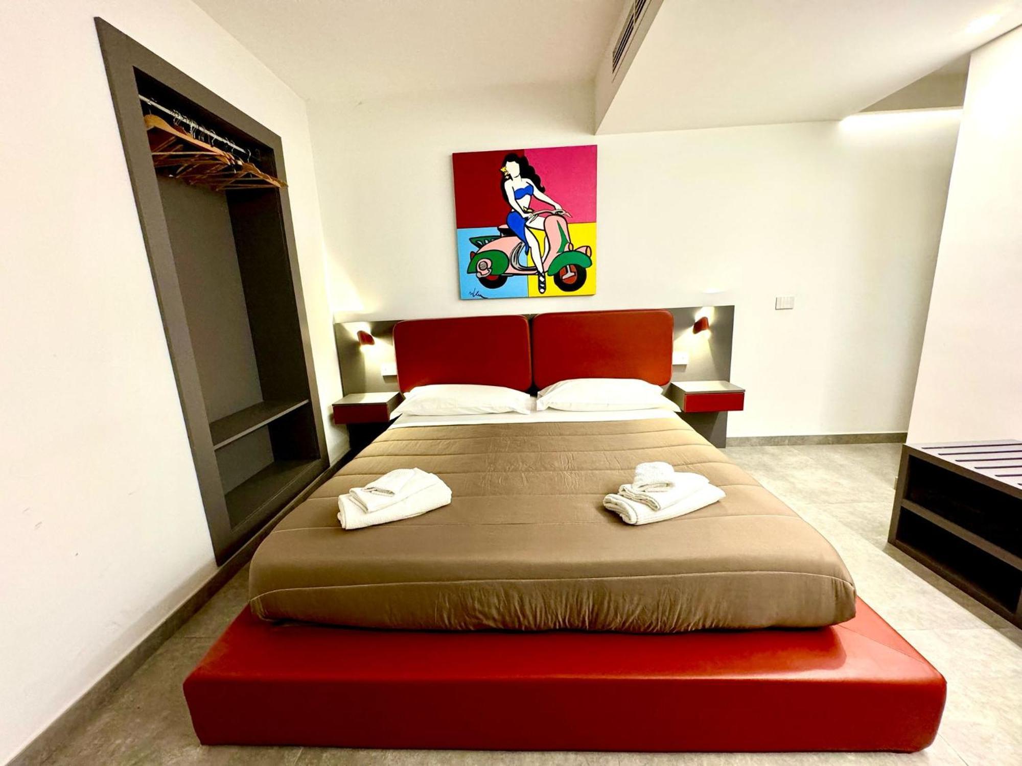 Cortile Nobile Luxury Suites Aeroporto di Catania Fontana Rossa Esterno foto