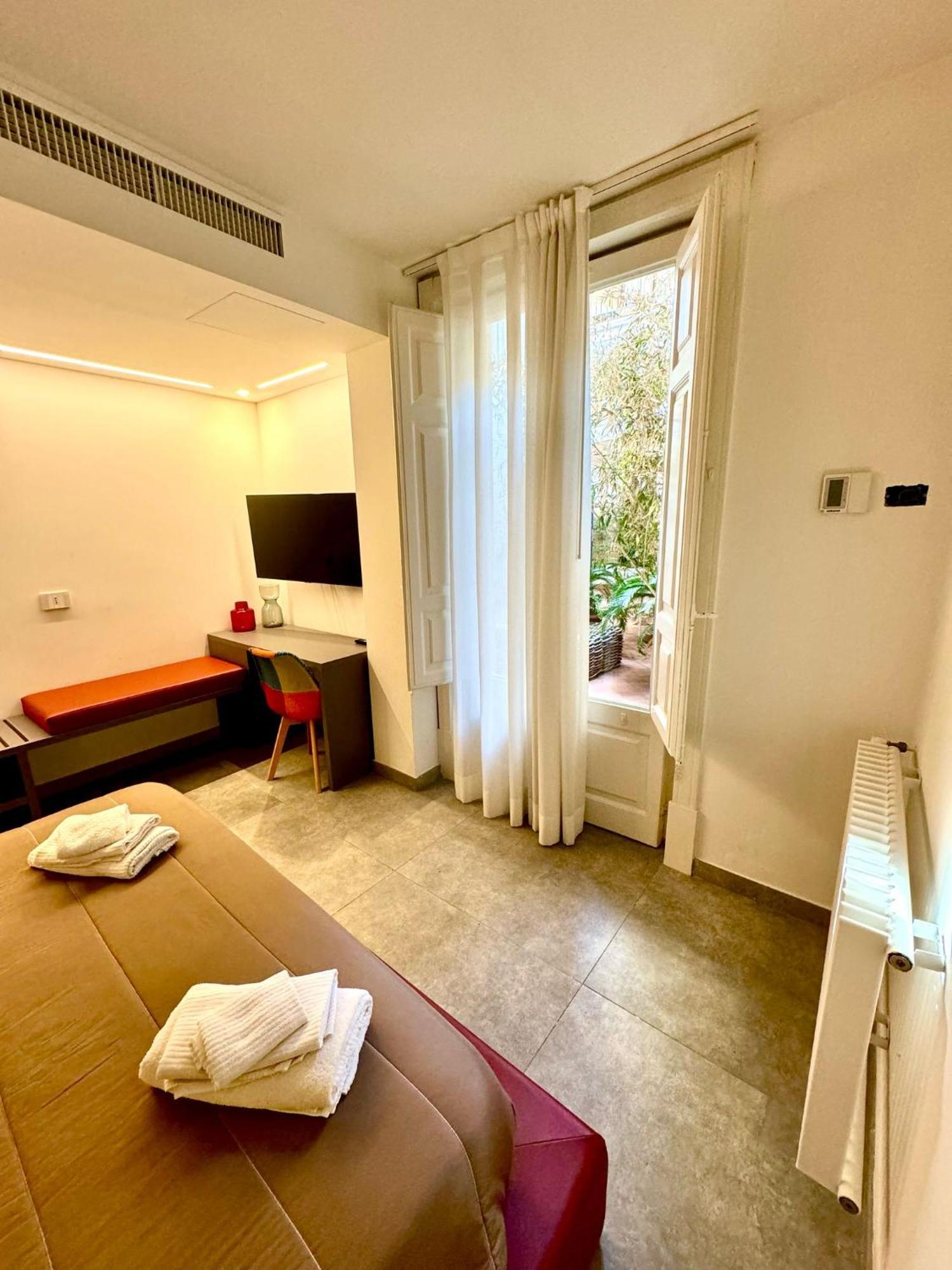 Cortile Nobile Luxury Suites Aeroporto di Catania Fontana Rossa Esterno foto