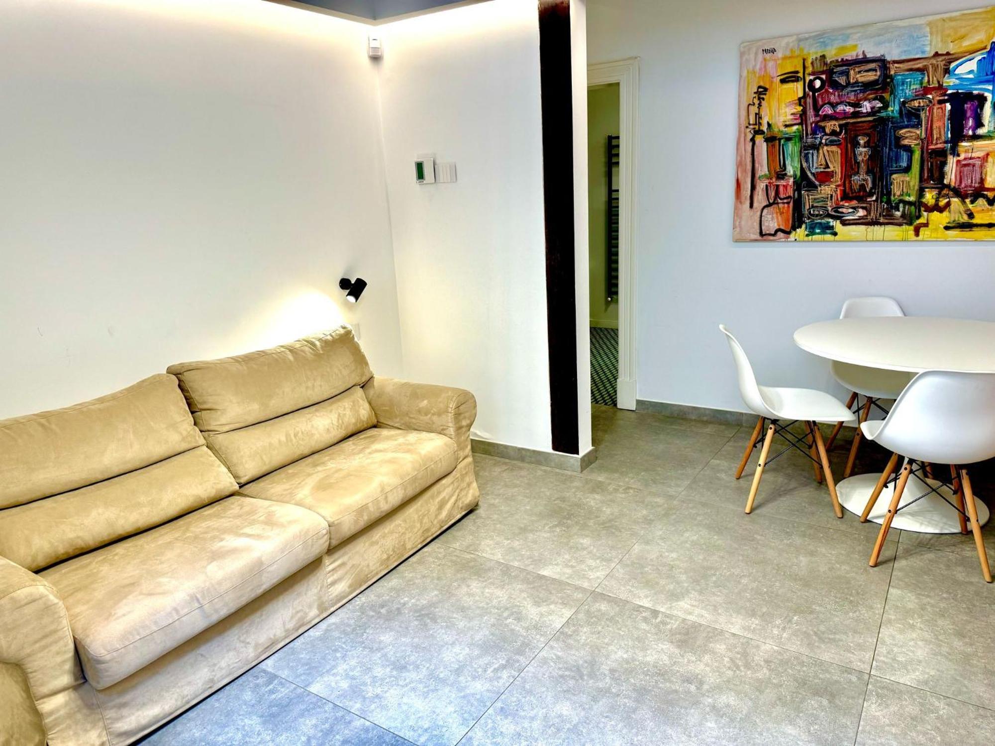 Cortile Nobile Luxury Suites Aeroporto di Catania Fontana Rossa Esterno foto