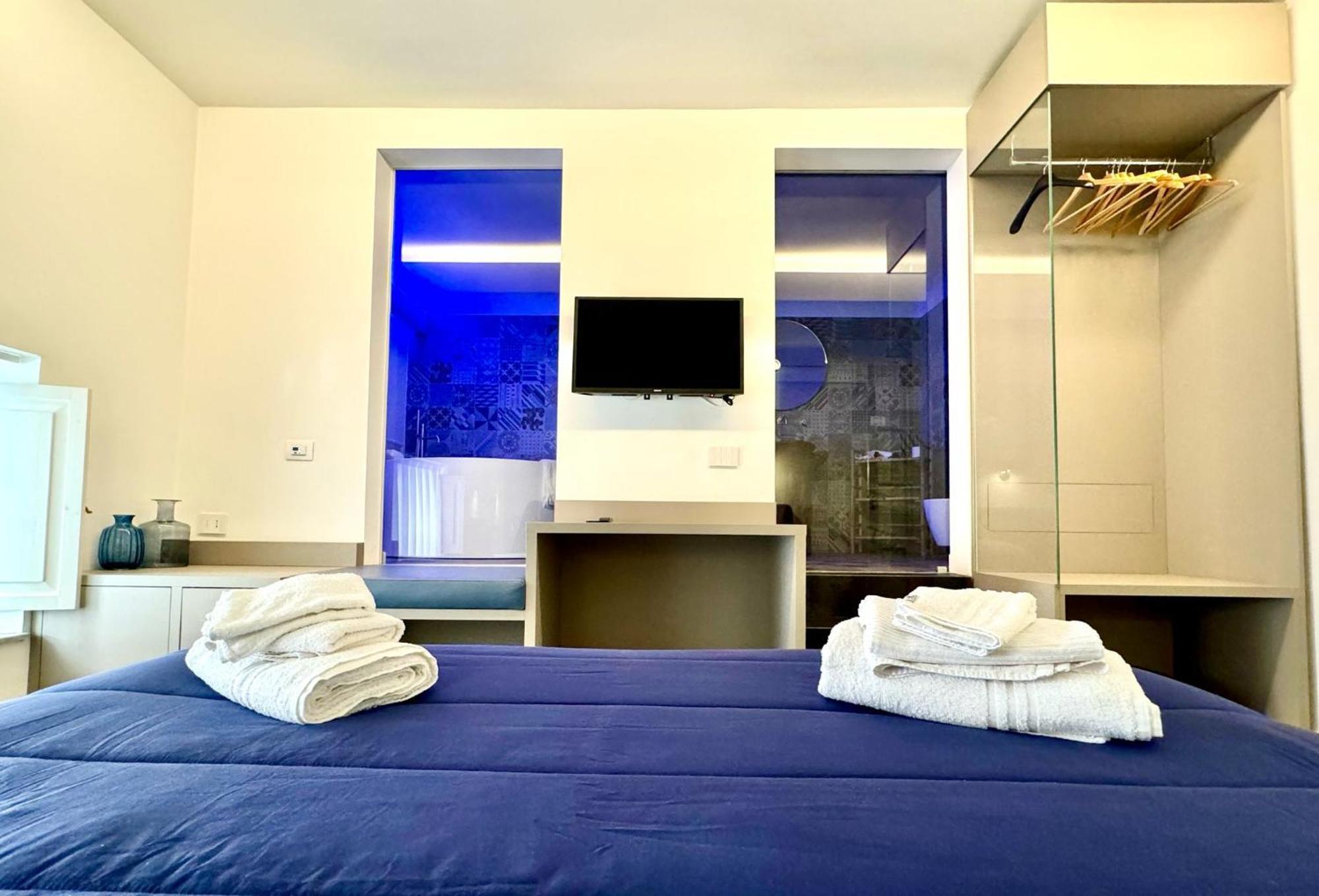 Cortile Nobile Luxury Suites Aeroporto di Catania Fontana Rossa Esterno foto