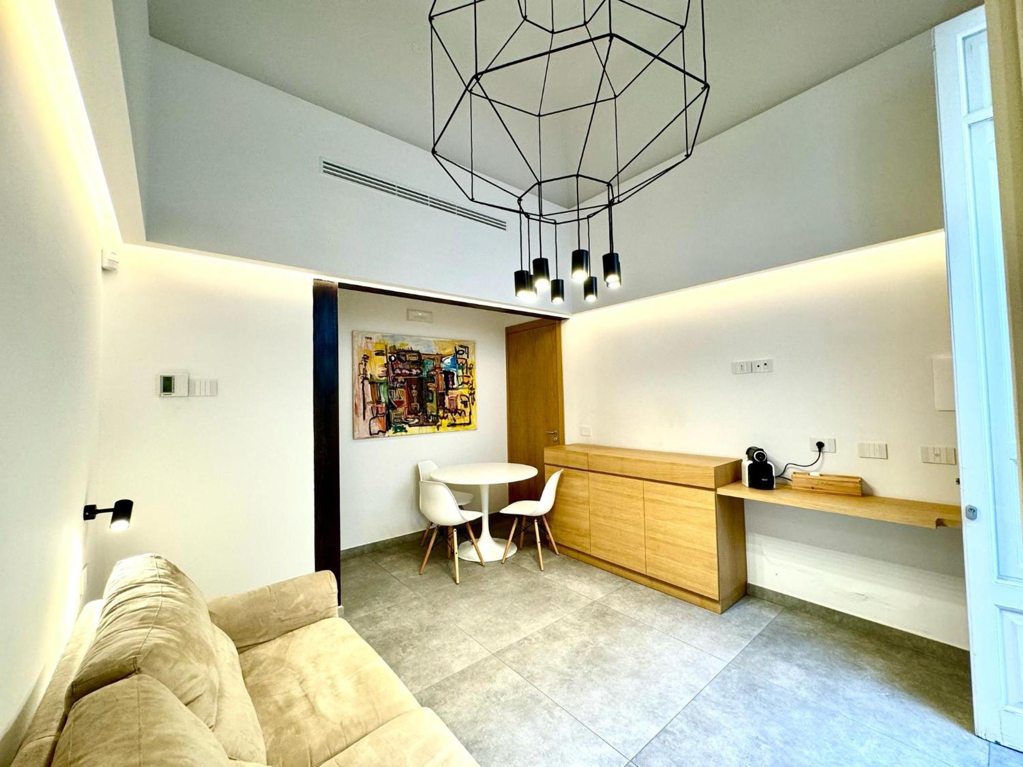 Cortile Nobile Luxury Suites Aeroporto di Catania Fontana Rossa Esterno foto