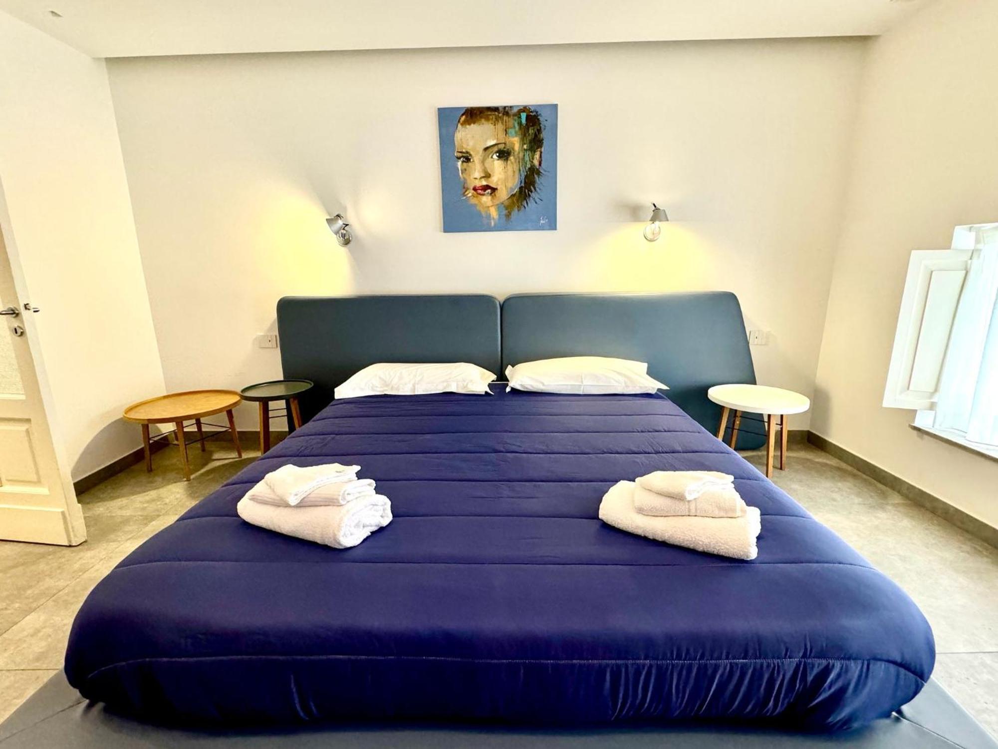 Cortile Nobile Luxury Suites Aeroporto di Catania Fontana Rossa Esterno foto
