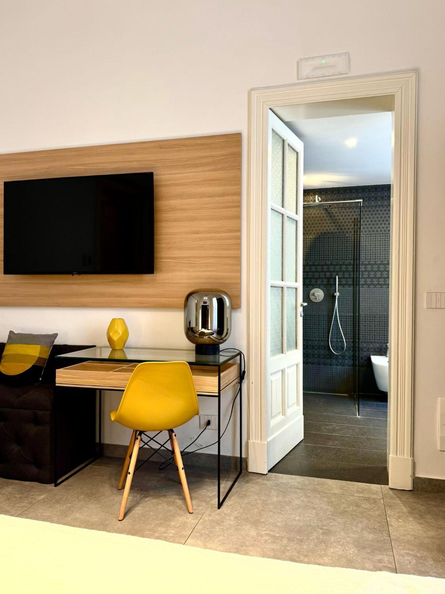 Cortile Nobile Luxury Suites Aeroporto di Catania Fontana Rossa Esterno foto