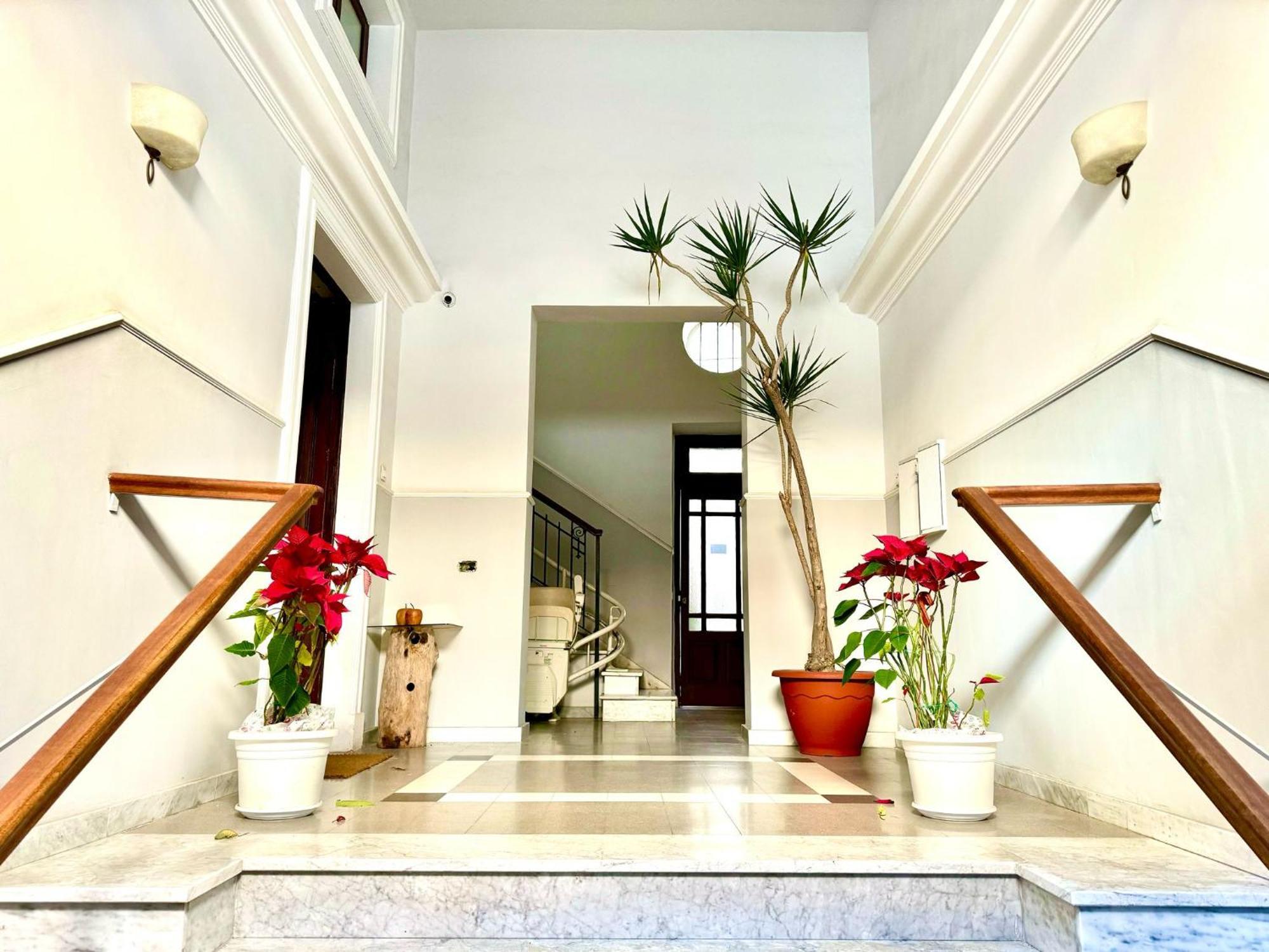 Cortile Nobile Luxury Suites Aeroporto di Catania Fontana Rossa Esterno foto